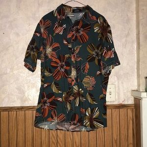 Really nice jogal button down shirt